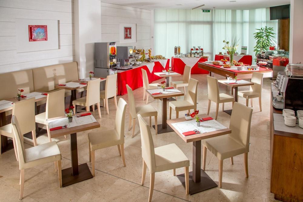 Phi Hotel Milano Baranzate Eksteriør billede