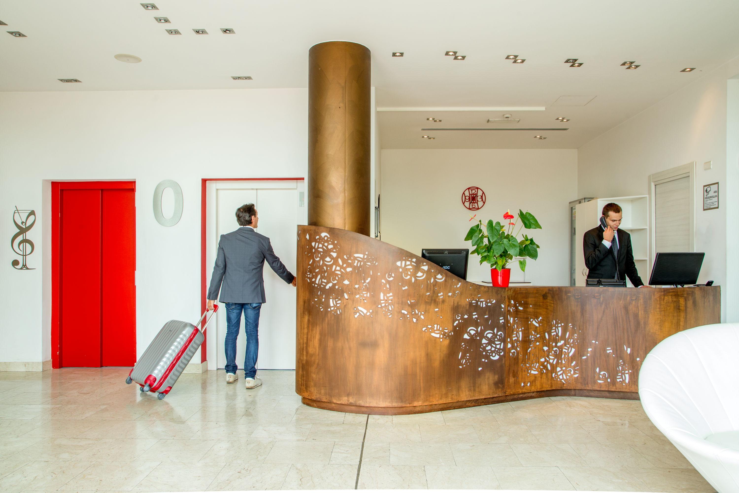 Phi Hotel Milano Baranzate Eksteriør billede